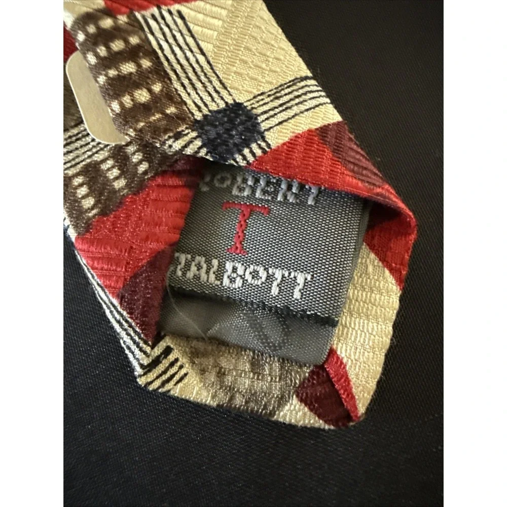 Robert Talbott Studio Tie Hand Sewn Finest Silk Geometric Made in‎ USA Preppy